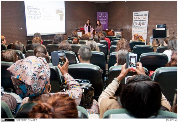 mujer africa cooperacion